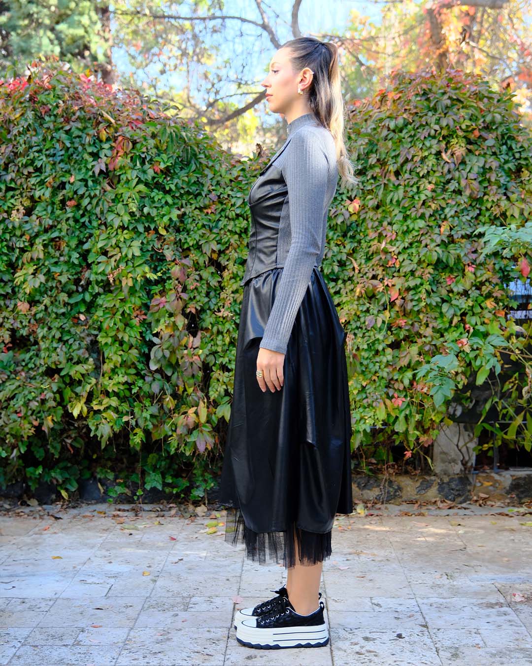 ETEĞİ TÜRLÜ DERİ ETEK