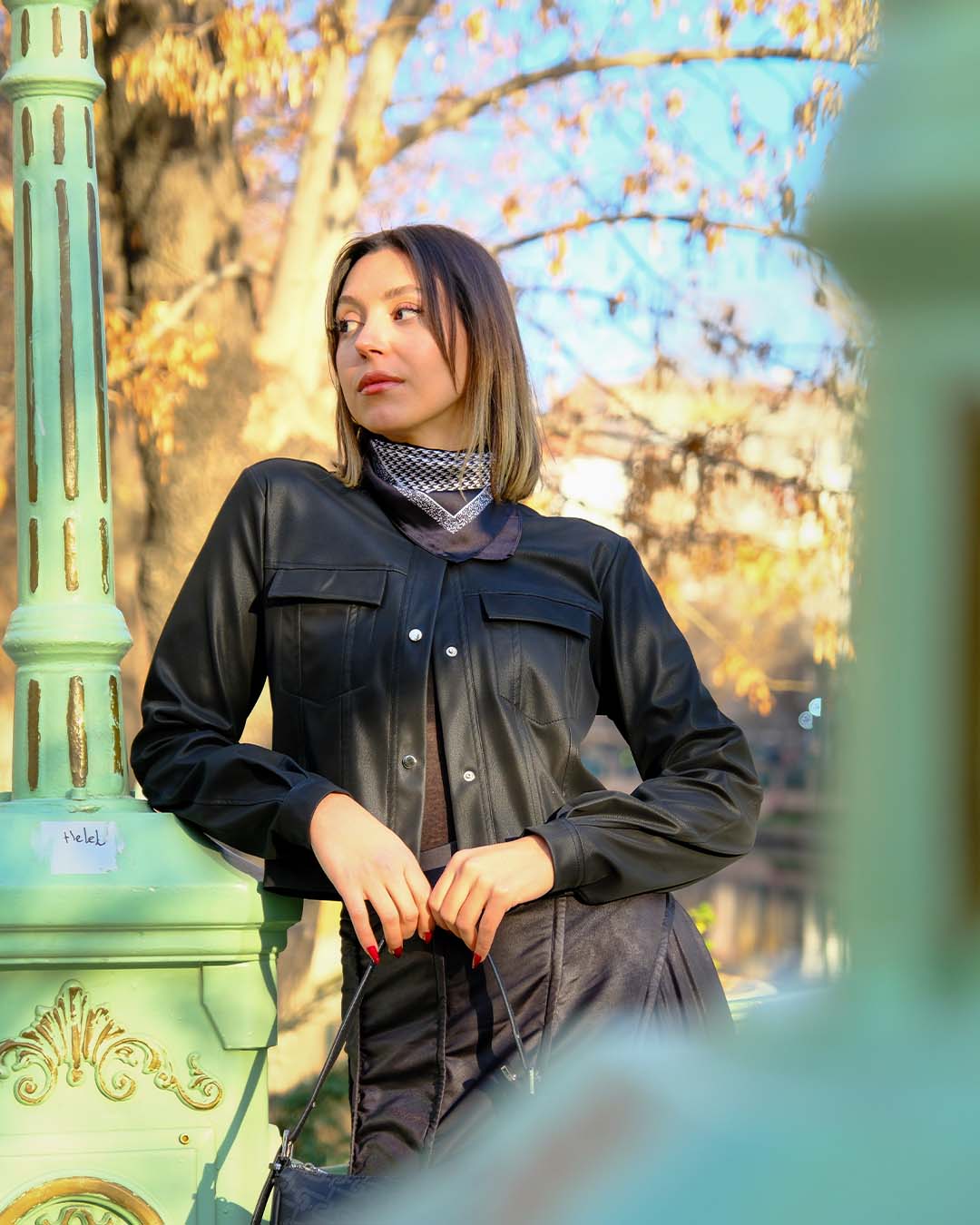 ÇITÇITLI CEPLİ DERİ CEKET