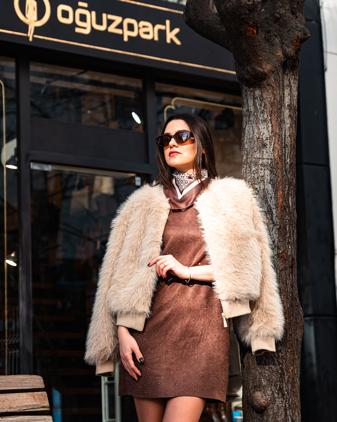 LASTİKLİ KÜRK MONT